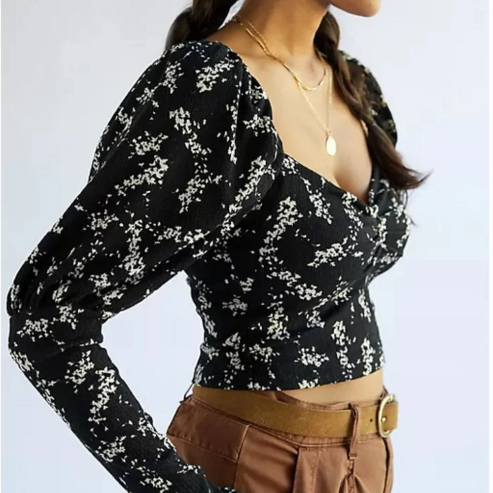Anthropologie 1X NWT Sweetheart Top Black Motif Puff Sleeves Blouse